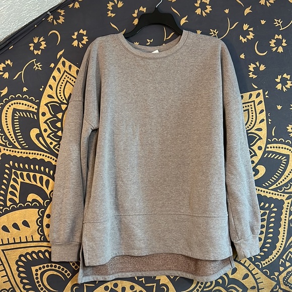 Universal Thread Tops - Universal Thread Pullover